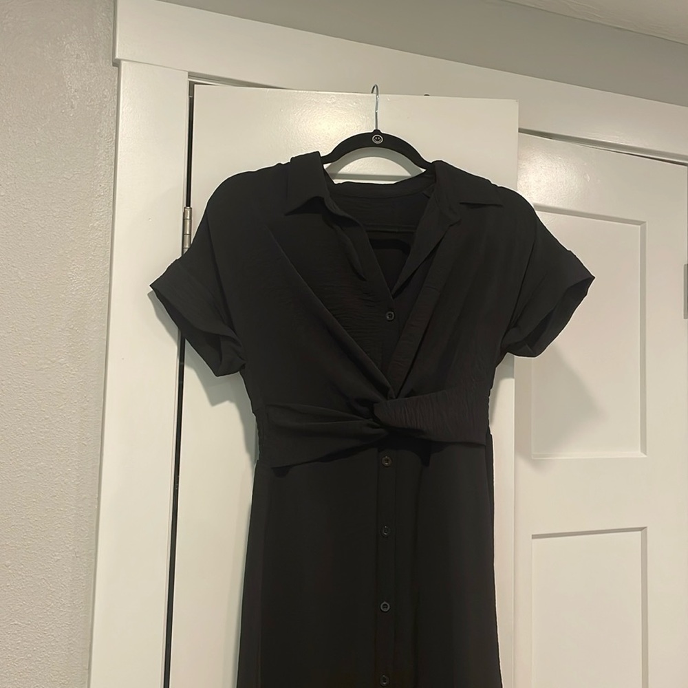 Women’s maxi Black Dress.
